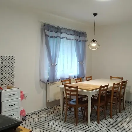 V Sadu Apartment *